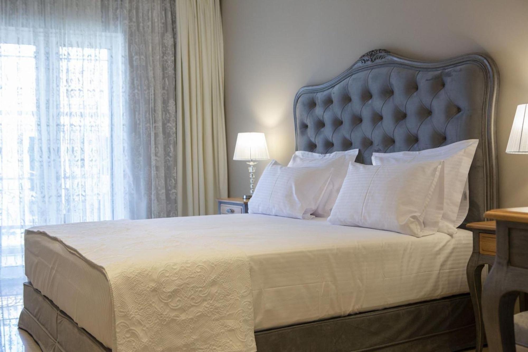 Vk Luxury Suites With Private Parking (Adults Only) Nydrí Eksteriør bilde