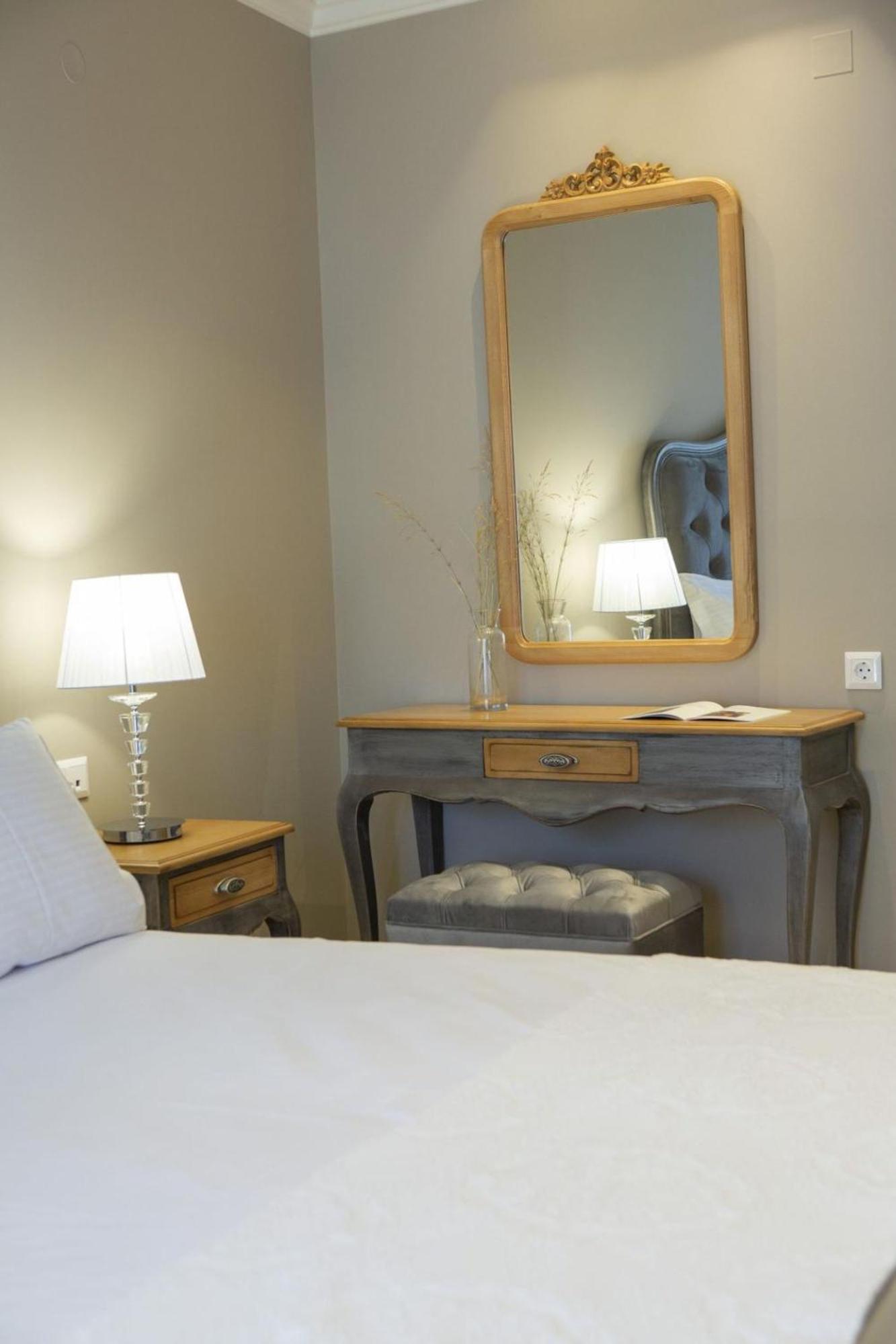 Vk Luxury Suites With Private Parking (Adults Only) Nydrí Eksteriør bilde