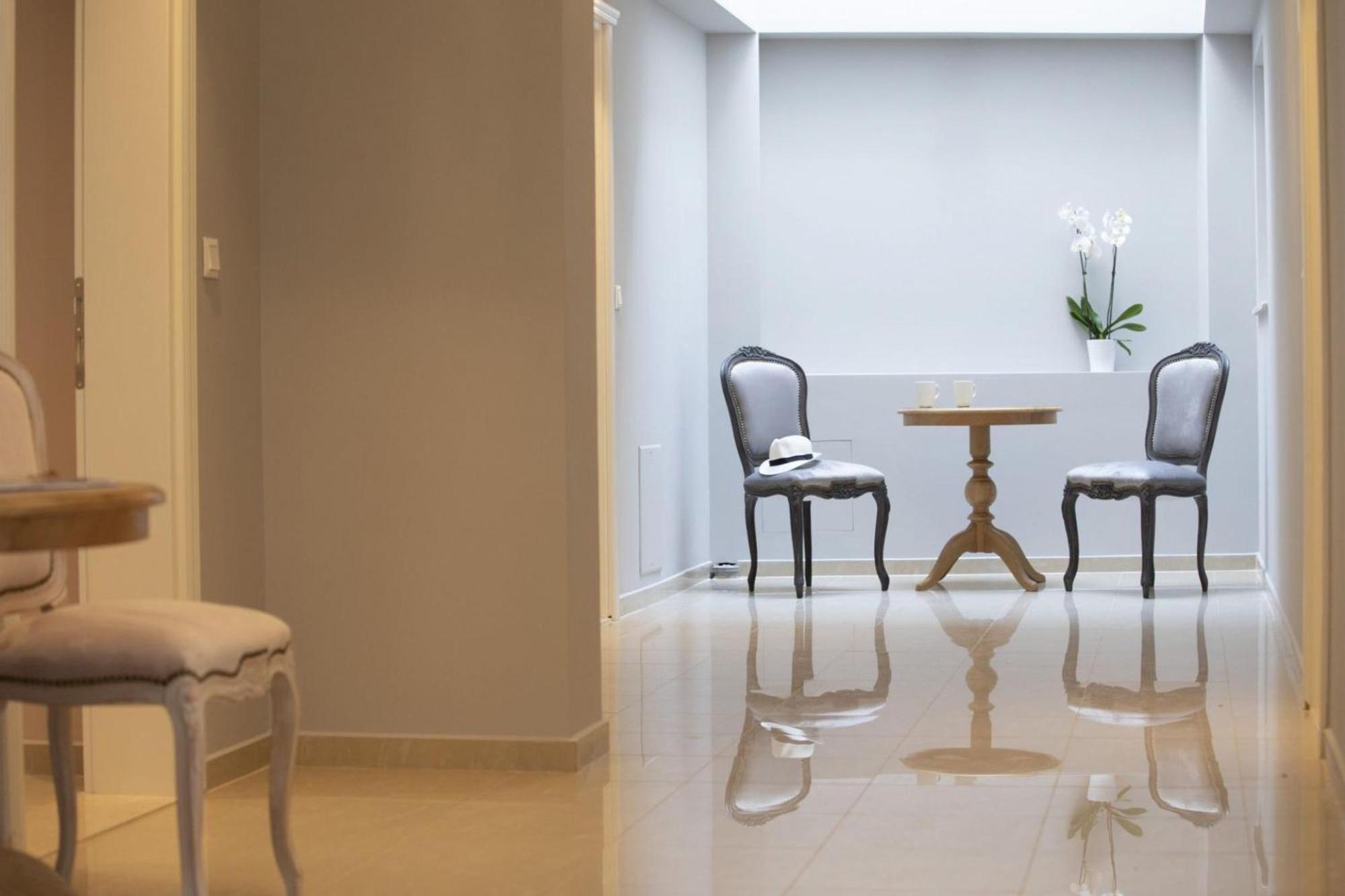 Vk Luxury Suites With Private Parking (Adults Only) Nydrí Eksteriør bilde